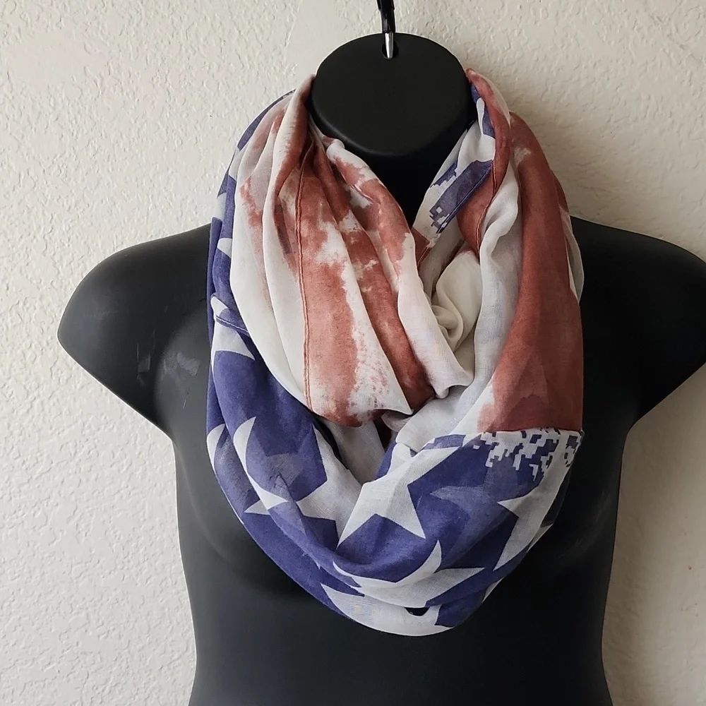 Gorgeous American Flag Infinity Scarf Very Lightweight Large NWOT - Picture 1 of 5